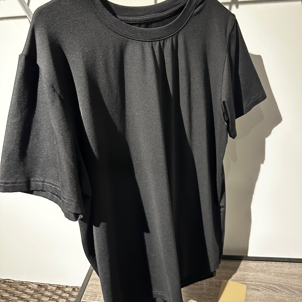ALO Yoga Black Short Sleeve Tee